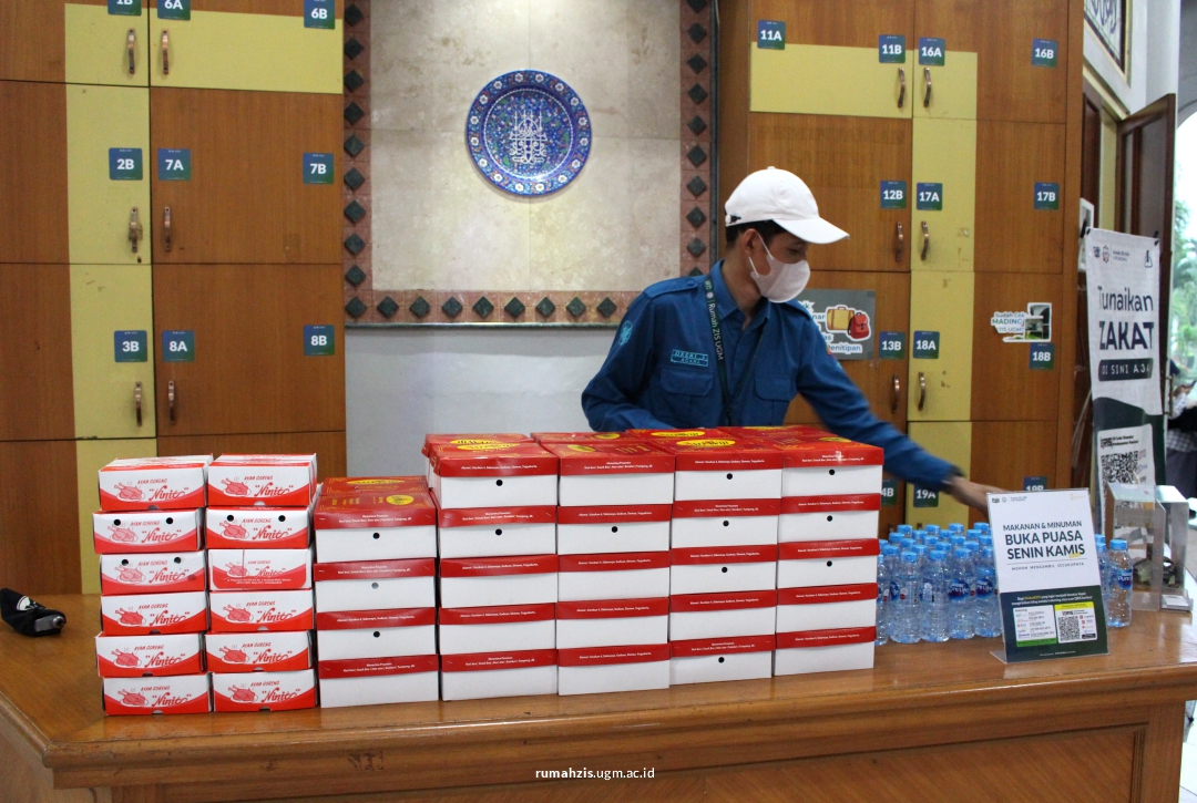 Buka Puasa Senin Kamis di Masjid Kampus UGM – Rumah ZIS UGM